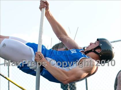 Thumbnail 2 in True Team Section 6AAA (Boys Pole Vault) photogallery.