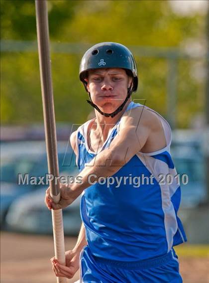 Thumbnail 3 in True Team Section 6AAA (Boys Pole Vault) photogallery.
