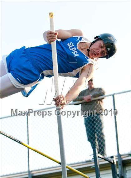 Thumbnail 3 in True Team Section 6AAA (Boys Pole Vault) photogallery.