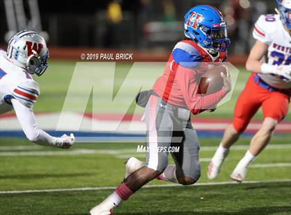 Thumbnail 2 in Westlake vs Hays photogallery.