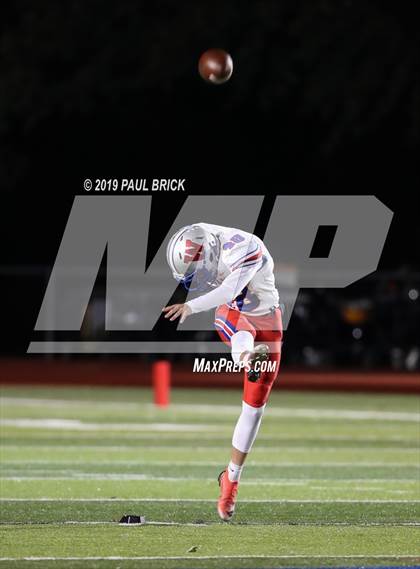 Thumbnail 2 in Westlake vs Hays photogallery.
