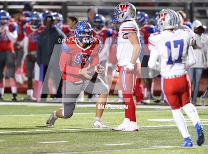 Thumbnail 1 in Westlake vs Hays photogallery.