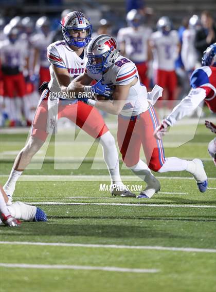 Thumbnail 3 in Westlake vs Hays photogallery.