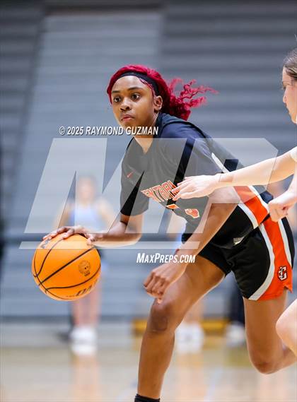 Thumbnail 3 in Central @ Clovis North photogallery.