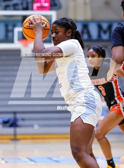 Thumbnail 2 in Central @ Clovis North photogallery.