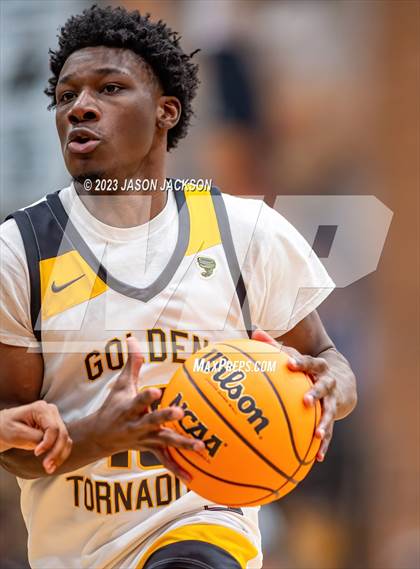 Thumbnail 3 in Pinecrest vs Fairmont (Robeson County Shootout) photogallery.