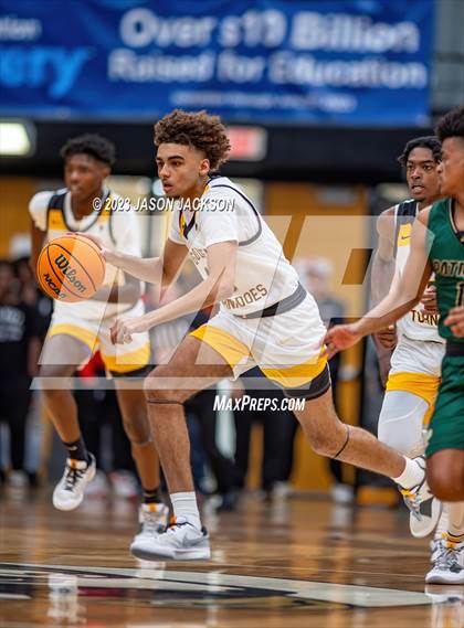 Thumbnail 3 in Pinecrest vs Fairmont (Robeson County Shootout) photogallery.