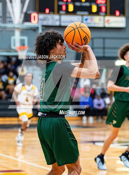 Thumbnail 2 in Pinecrest vs Fairmont (Robeson County Shootout) photogallery.