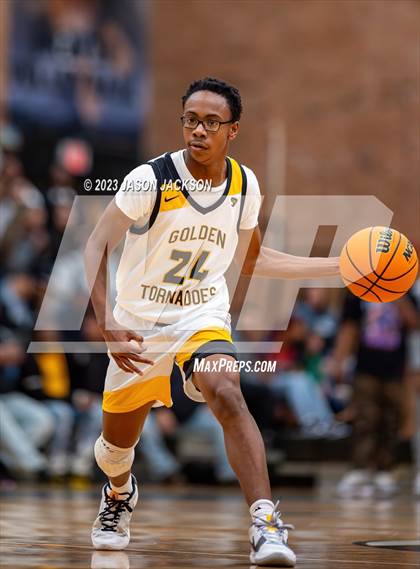 Thumbnail 2 in Pinecrest vs Fairmont (Robeson County Shootout) photogallery.