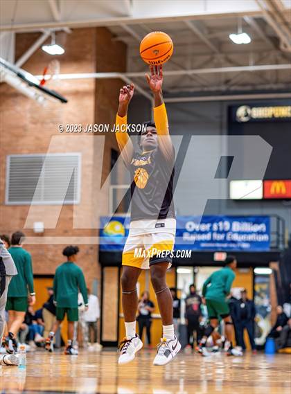 Thumbnail 3 in Pinecrest vs Fairmont (Robeson County Shootout) photogallery.