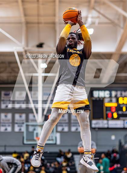 Thumbnail 2 in Pinecrest vs Fairmont (Robeson County Shootout) photogallery.