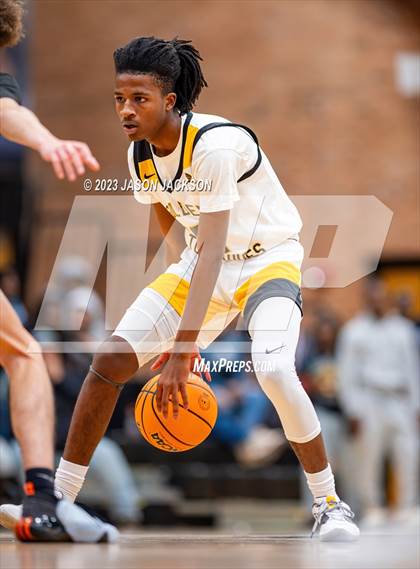 Thumbnail 3 in Pinecrest vs Fairmont (Robeson County Shootout) photogallery.