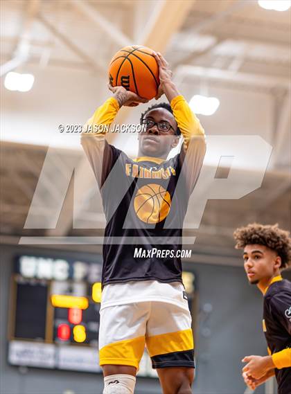 Thumbnail 2 in Pinecrest vs Fairmont (Robeson County Shootout) photogallery.