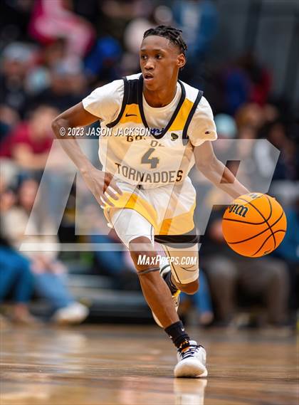 Thumbnail 1 in Pinecrest vs Fairmont (Robeson County Shootout) photogallery.