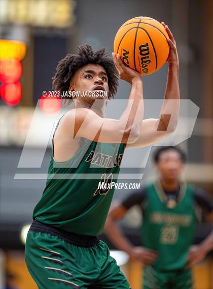 Thumbnail 2 in Pinecrest vs Fairmont (Robeson County Shootout) photogallery.