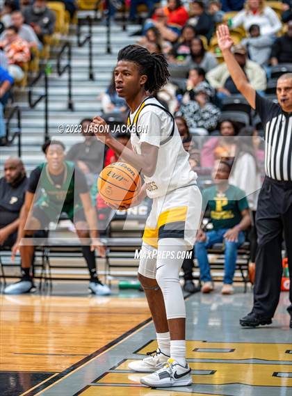Thumbnail 2 in Pinecrest vs Fairmont (Robeson County Shootout) photogallery.