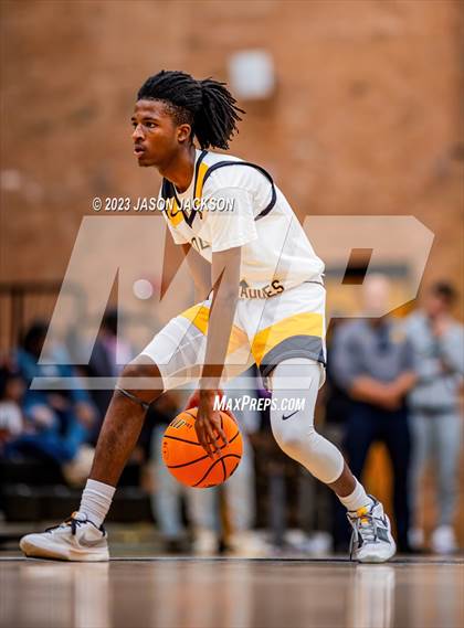 Thumbnail 3 in Pinecrest vs Fairmont (Robeson County Shootout) photogallery.