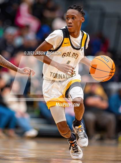 Thumbnail 2 in Pinecrest vs Fairmont (Robeson County Shootout) photogallery.