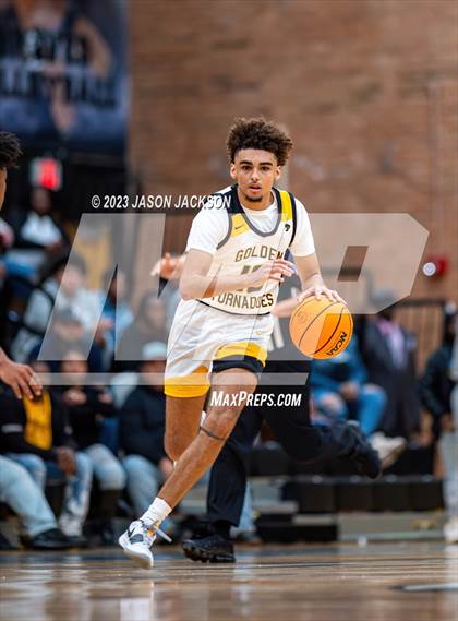 Thumbnail 3 in Pinecrest vs Fairmont (Robeson County Shootout) photogallery.