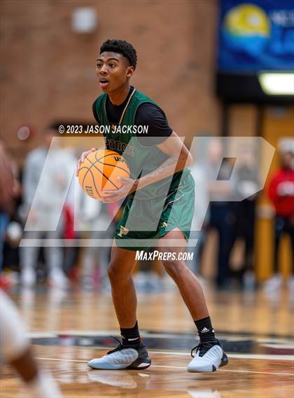 Thumbnail 2 in Pinecrest vs Fairmont (Robeson County Shootout) photogallery.