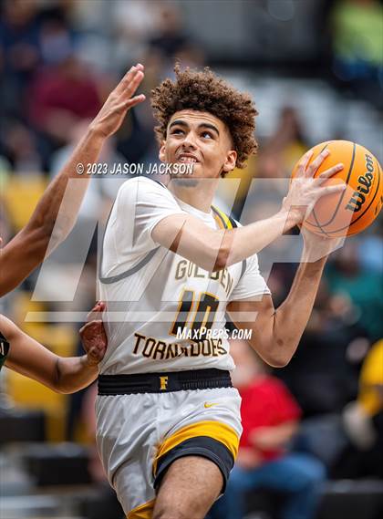 Thumbnail 1 in Pinecrest vs Fairmont (Robeson County Shootout) photogallery.