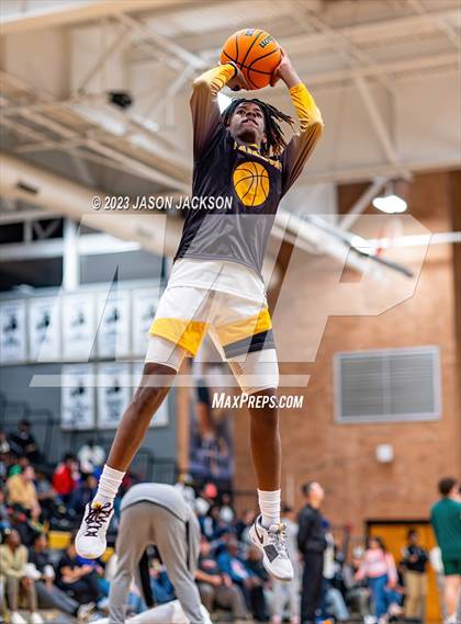 Thumbnail 3 in Pinecrest vs Fairmont (Robeson County Shootout) photogallery.