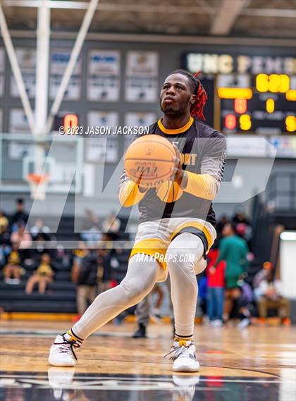 Thumbnail 3 in Pinecrest vs Fairmont (Robeson County Shootout) photogallery.