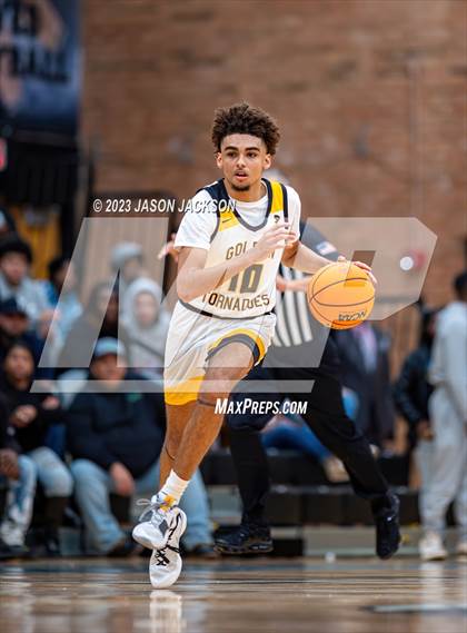 Thumbnail 2 in Pinecrest vs Fairmont (Robeson County Shootout) photogallery.