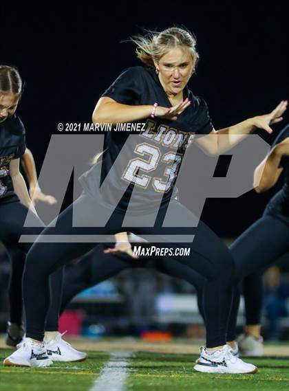 Thumbnail 2 in Oaks vs Chaminade <B>Wrong Year</B> photogallery.
