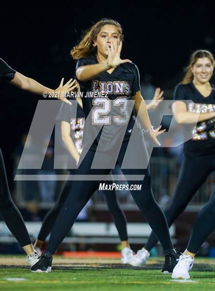 Thumbnail 2 in Oaks vs Chaminade <B>Wrong Year</B> photogallery.