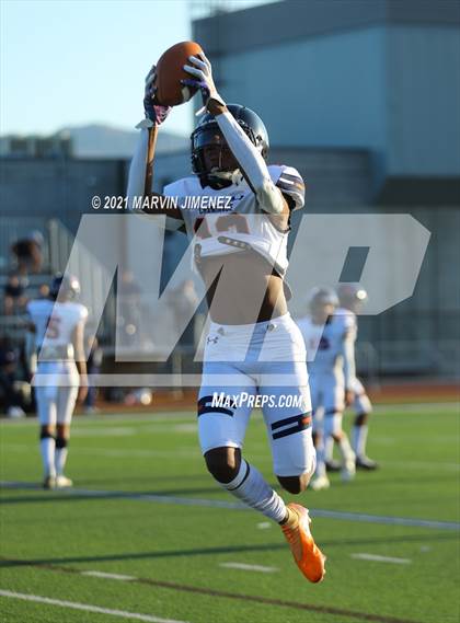 Thumbnail 2 in Oaks vs Chaminade <B>Wrong Year</B> photogallery.