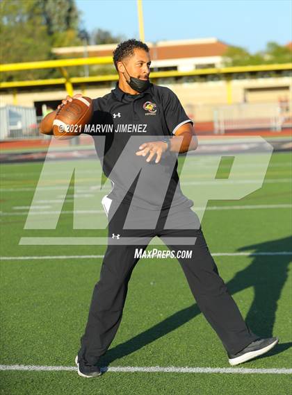 Thumbnail 1 in Oaks vs Chaminade <B>Wrong Year</B> photogallery.