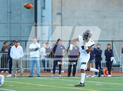 Thumbnail 2 in Oaks vs Chaminade <B>Wrong Year</B> photogallery.