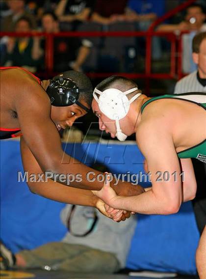 Thumbnail 3 in NYSPHSAA D1 Championships (145-285 Semifinals) photogallery.