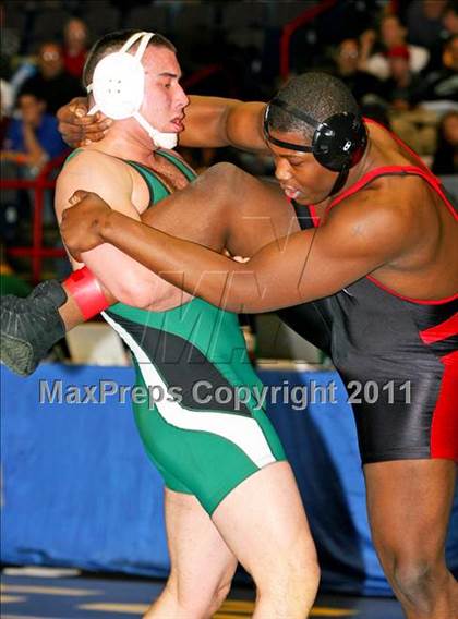 Thumbnail 1 in NYSPHSAA D1 Championships (145-285 Semifinals) photogallery.