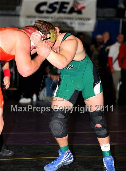 Thumbnail 1 in NYSPHSAA D1 Championships (145-285 Semifinals) photogallery.