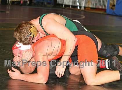 Thumbnail 1 in NYSPHSAA D1 Championships (145-285 Semifinals) photogallery.