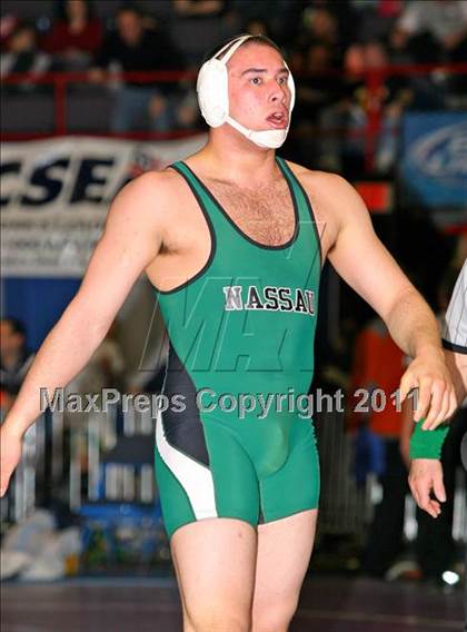 Thumbnail 1 in NYSPHSAA D1 Championships (145-285 Semifinals) photogallery.