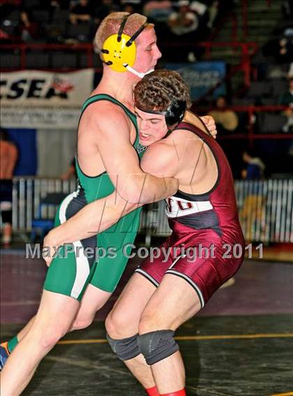 Thumbnail 3 in NYSPHSAA D1 Championships (145-285 Semifinals) photogallery.