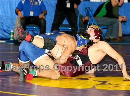 Thumbnail 2 in NYSPHSAA D1 Championships (145-285 Semifinals) photogallery.