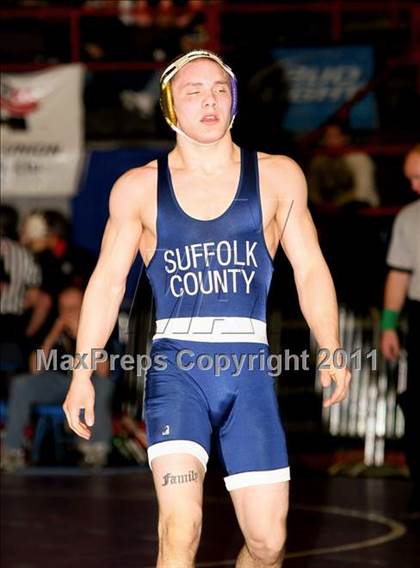Thumbnail 1 in NYSPHSAA D1 Championships (145-285 Semifinals) photogallery.