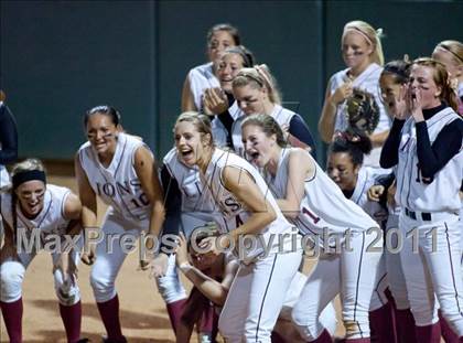 Thumbnail 2 in South Hills vs. Oaks Christian (CIF SS D3 Final) photogallery.