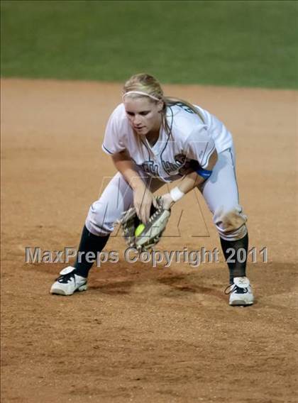 Thumbnail 3 in South Hills vs. Oaks Christian (CIF SS D3 Final) photogallery.