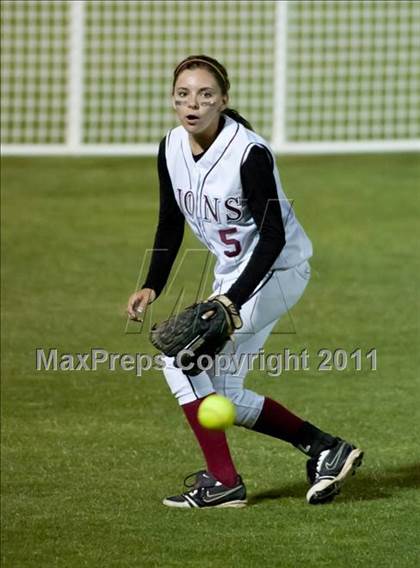 Thumbnail 2 in South Hills vs. Oaks Christian (CIF SS D3 Final) photogallery.