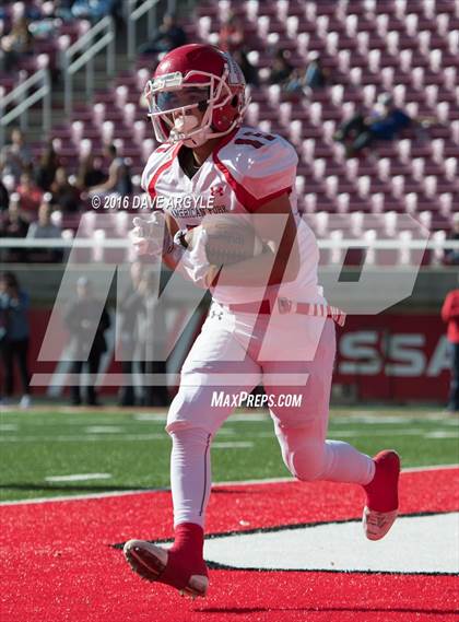 Thumbnail 1 in Lone Peak vs. American Fork (UHSAA 5A Semifinal) photogallery.