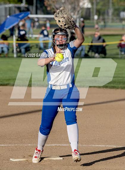 Thumbnail 3 in Rocklin vs. Whitney photogallery.