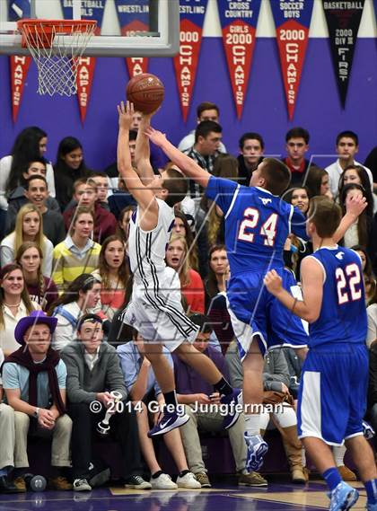 Thumbnail 1 in St. Vincent de Paul @ Petaluma photogallery.