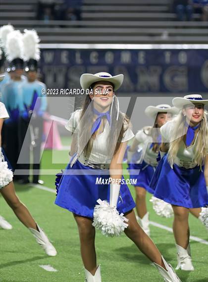 Thumbnail 3 in Tompkins vs Katy Taylor photogallery.