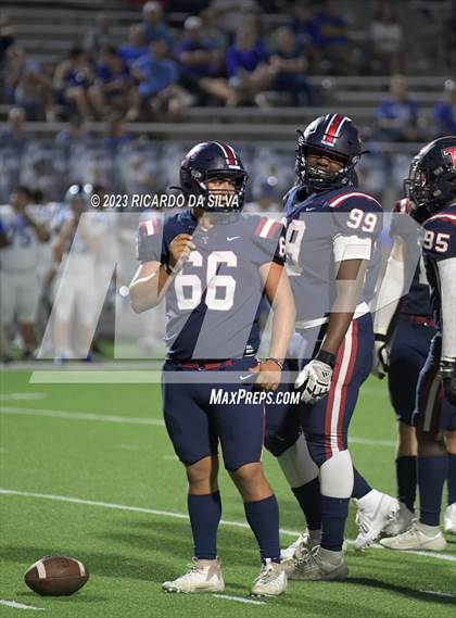 Thumbnail 3 in Tompkins vs Katy Taylor photogallery.