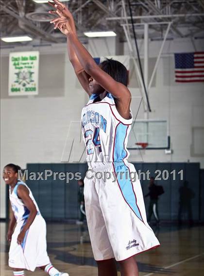 Thumbnail 2 in Kingwood Park vs.Madison [James] (McDonald's Texas Invitational) photogallery.